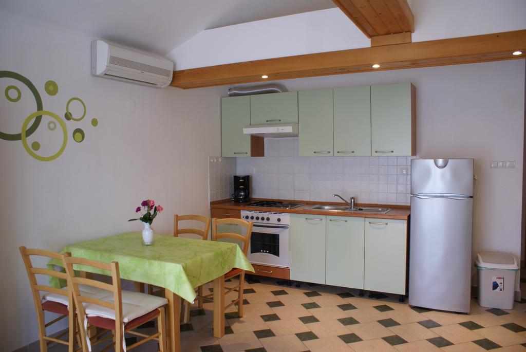 Apartments Robert Porat  Exterior foto